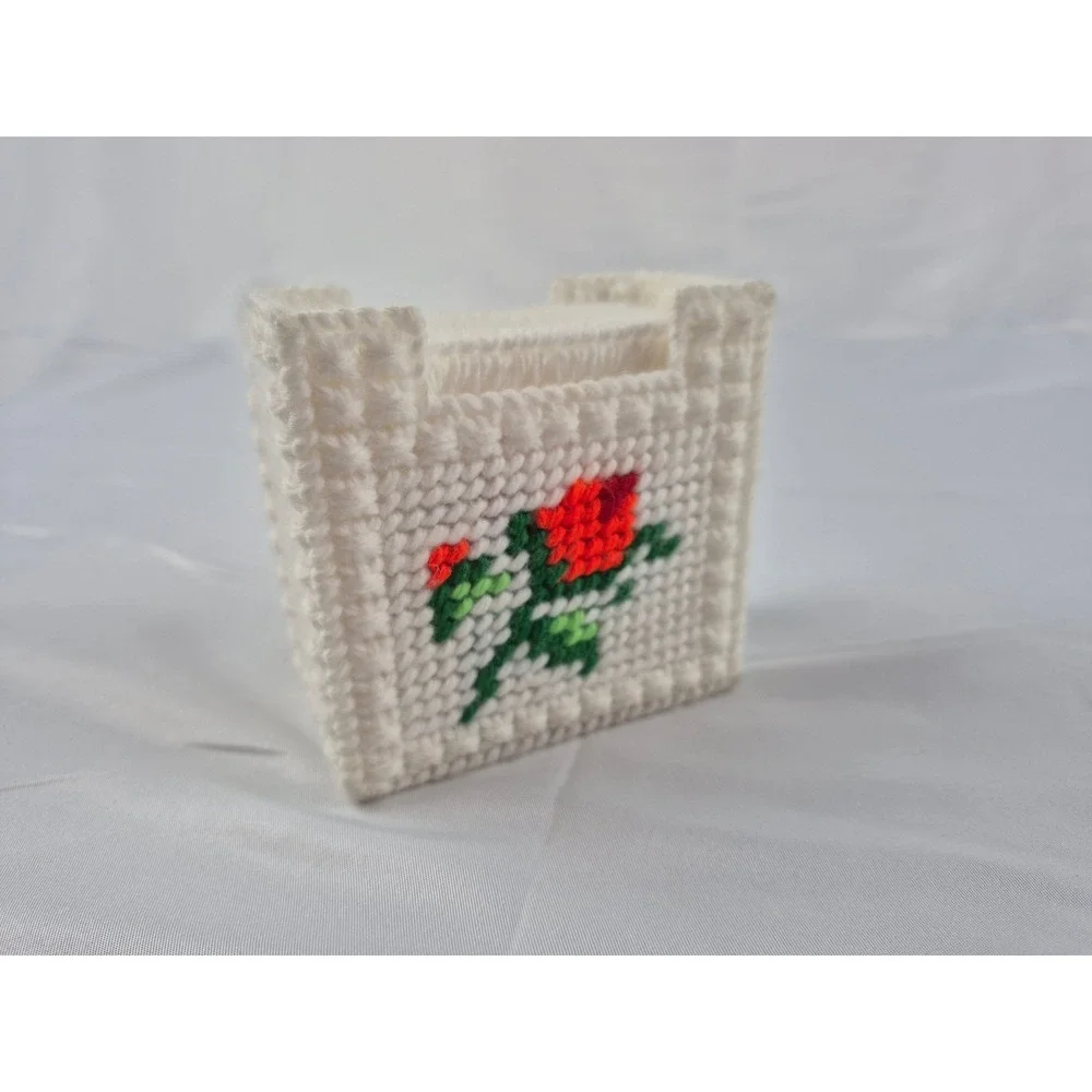 Vintage Handmade Plastic Canvas Coaster Set 8pc Red Rose Floral Cottagecore‎